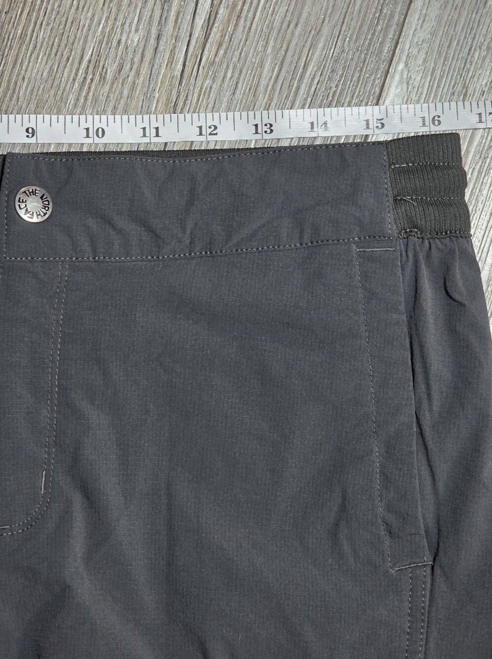 The North Face Women's Bouldren Hiking Pants Sz 12 (2018) - Picture 5 of 10